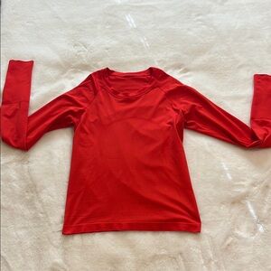 Lululemon Long sleeved Red Swiftly Tech SZ 6